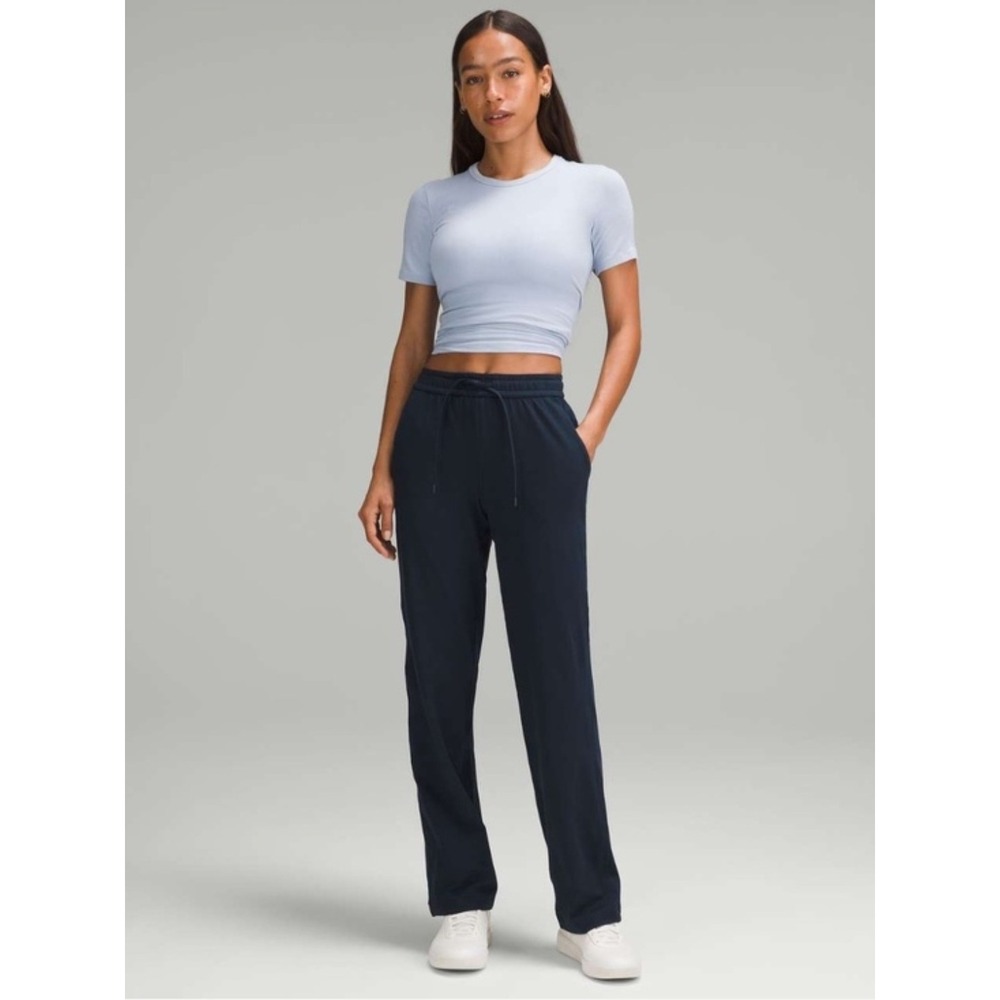 Lululemon Womens Soft Jersey Straight Leg Mid Rise Pants True Navy Size  8 NWT